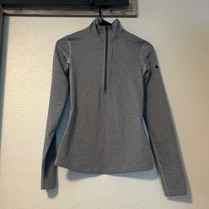 Super flattering Nike dri fit zip up xs